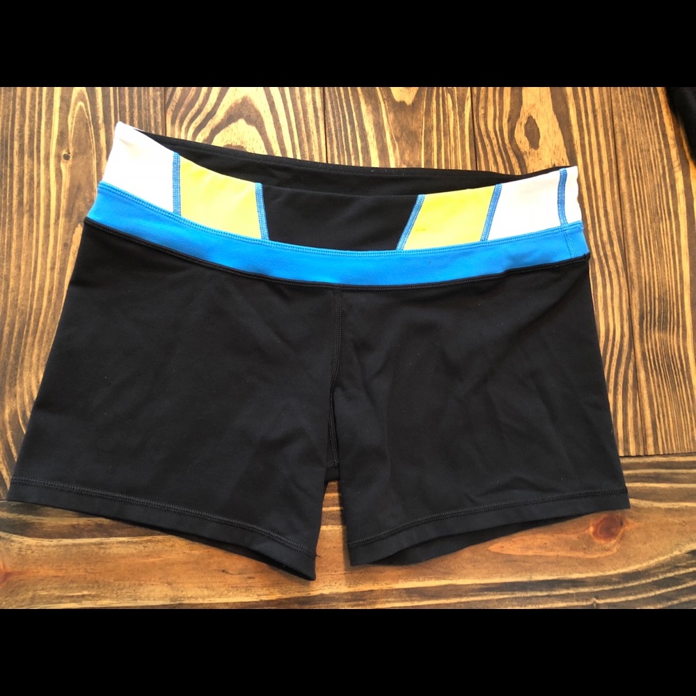 Lot of 2 Lulu Shorts